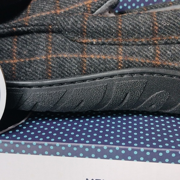 NIB Totes Toasties mens slippers size 9-10 - Picture 7 of 8